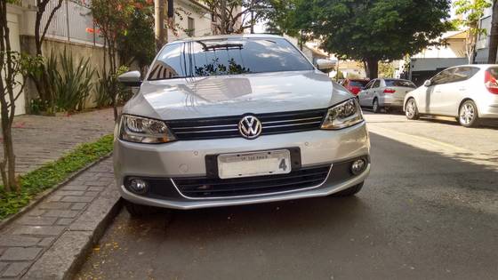 VOLKSWAGEN JETTA 2.0 TSI HIGHLINE 200CV GASOLINA 4P TIPTRONIC